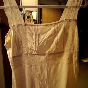 Talbots Elegant Cream Lace Trim Elegant Tank Top. BNWOT